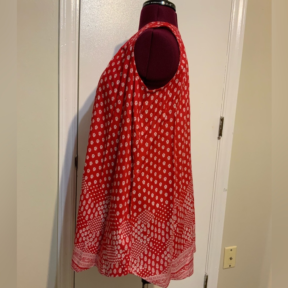 Coco + Carmen Floral Tunic mini Dress Sleeveless in Red/White color
